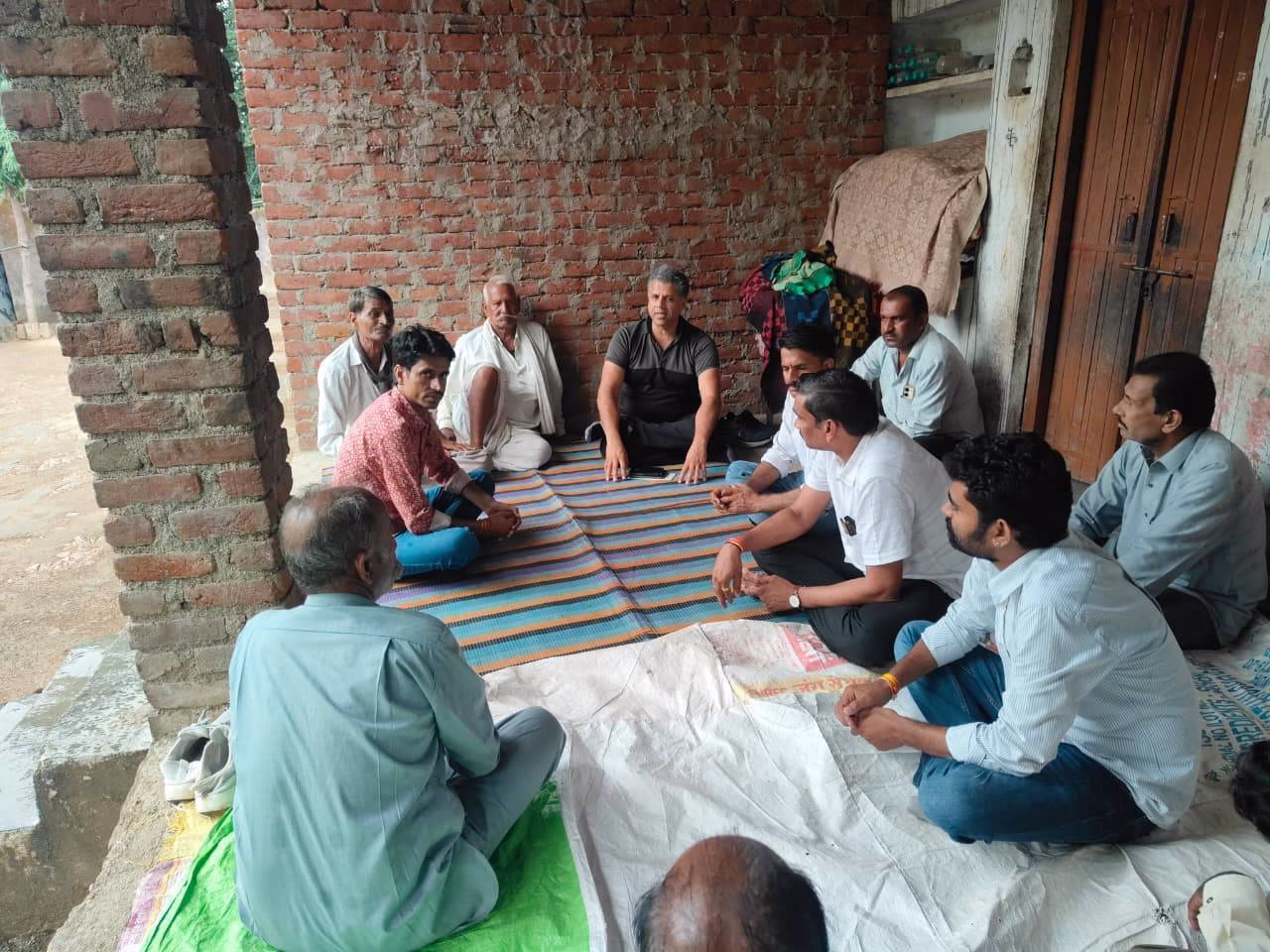 धर्मांश फाउंडेशन के संस्थापक एव अन्य गणमान्य 